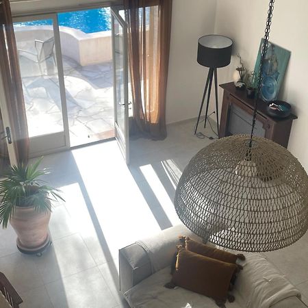La Villa Des Carriers- Maison Avec Piscine Proche Mer Roquefort-les-Pins Luaran gambar