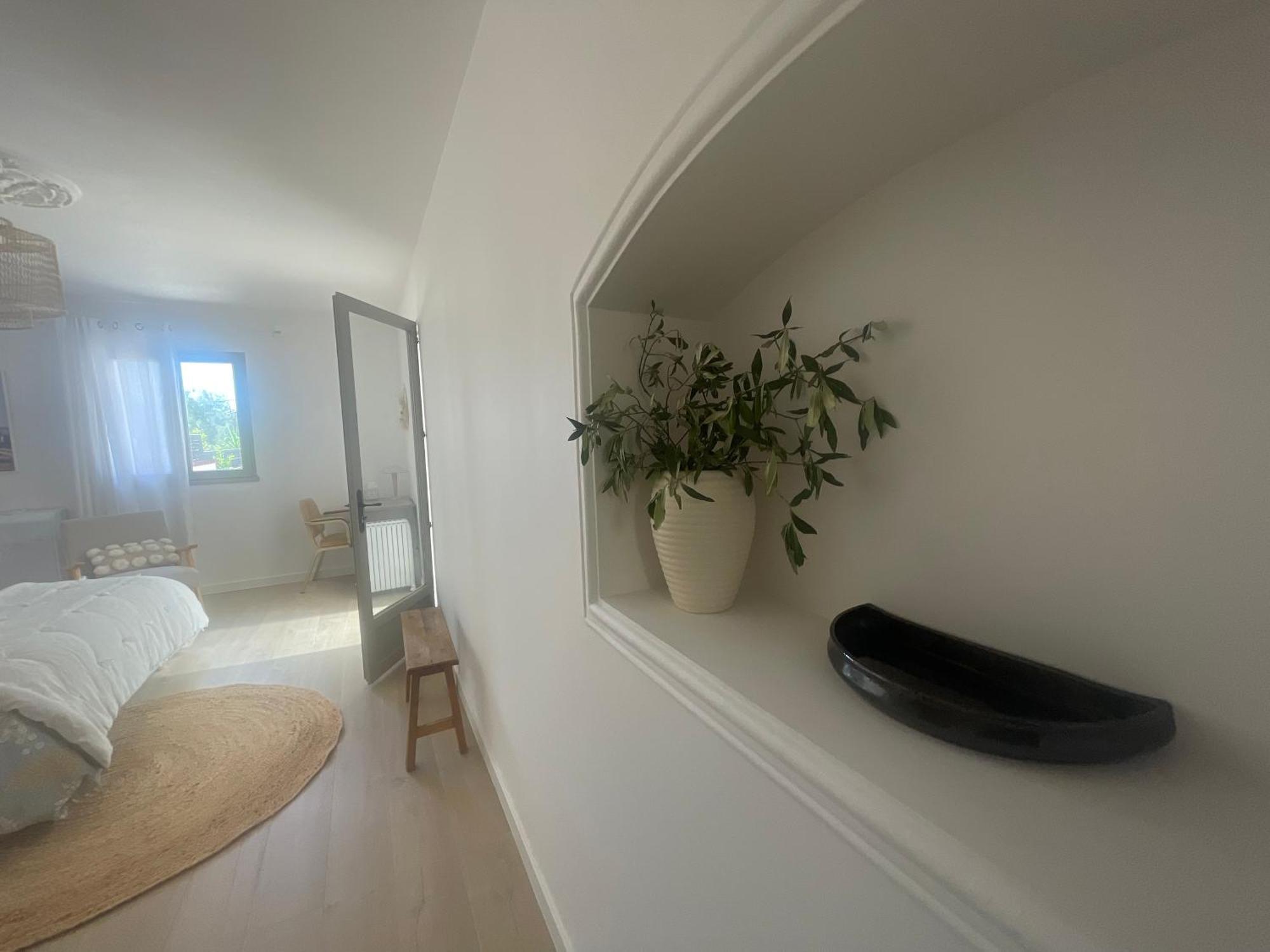 La Villa Des Carriers- Maison Avec Piscine Proche Mer Roquefort-les-Pins Luaran gambar