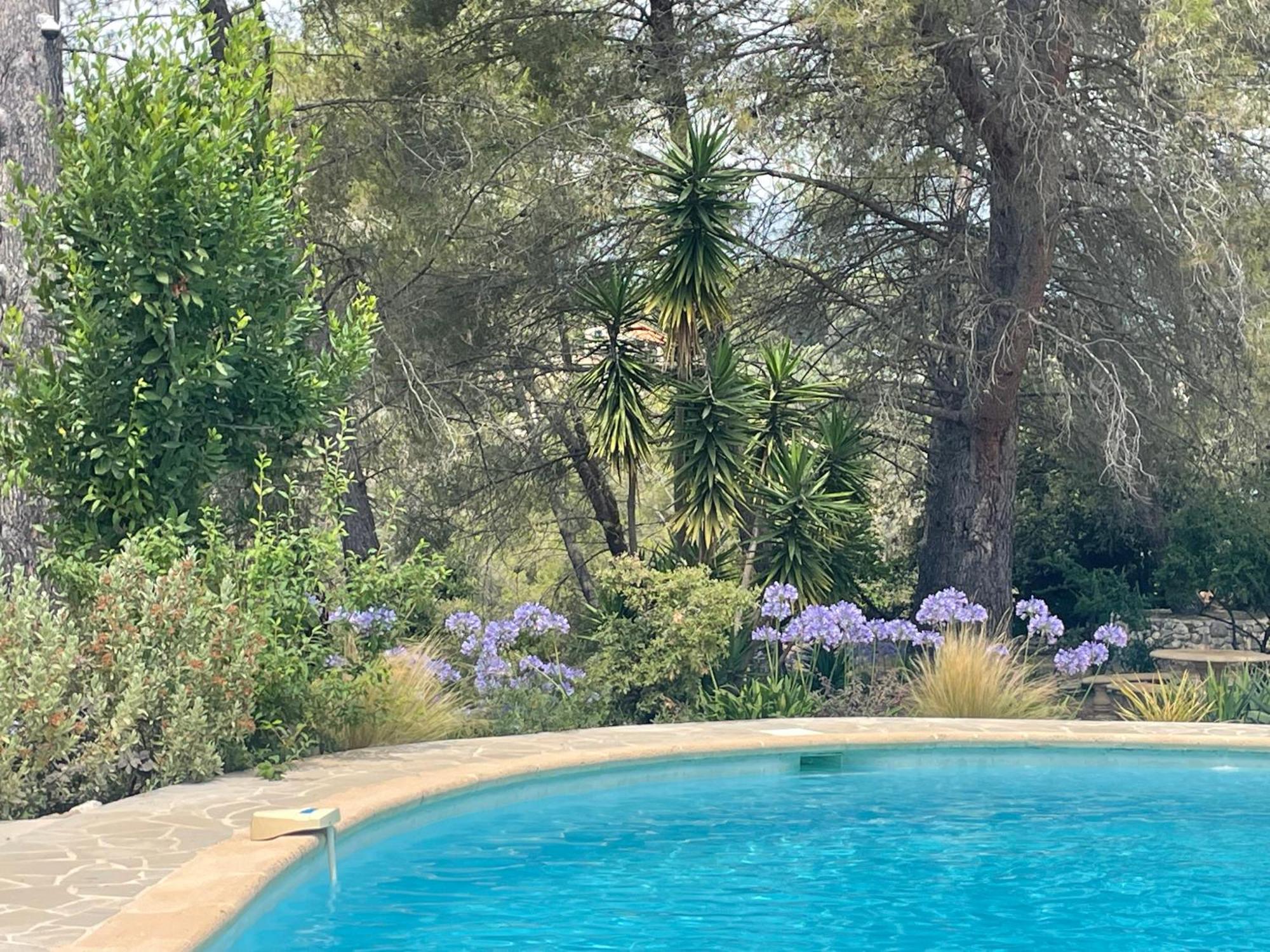 La Villa Des Carriers- Maison Avec Piscine Proche Mer Roquefort-les-Pins Luaran gambar